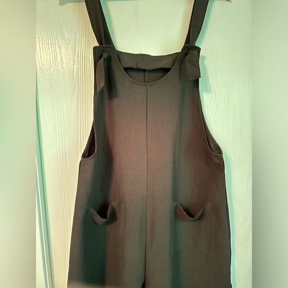 Emery Rose Women’s Black Overalls Size Large - Picture 4 of 8